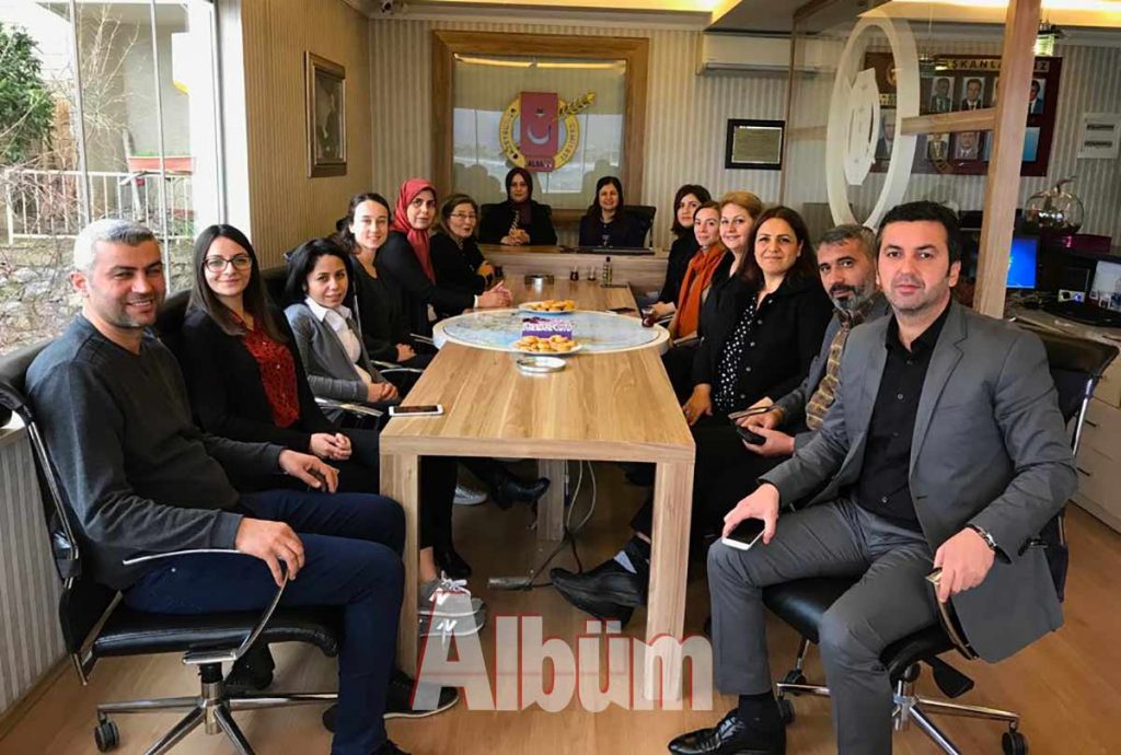 Alanya Aile ve Sosyal Gelişim Derneği (ASGED) Başkanı Şükran Çalık ve yönetim kurulu üyeleri, Alanya Gazeteciler Cemiyeti'ni ziyaret etti.