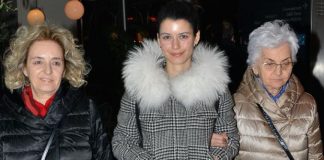Beren Saat annesi ve anneannesi ile birlikte alışverişe çıktı.