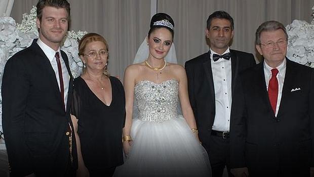 Burcu Özsoy ve Cem Tatlıtuğ'un mutlu bir evliliği vardı.