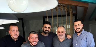YEL Mimarlık sahibi Reha Gökgül yeni yaşını dostlarıyla kutladı