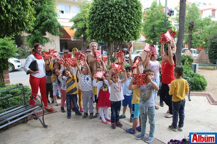 Alanya Kent Konseyi çocuklarla birlikte su kabağı dikti Alanya Kent Konseyi çocuklarla birlikte su kabağı dikti