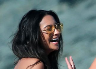 Shay Mitchell çıplaklar kampında görüntülendi