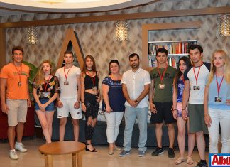 'Başlangıç' dizisinin oyuncuları ve yapım ekibi Alanya'da kampa girdi.