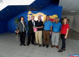 Yaşlılar Günü kapsamında Alanya Sosyal Güvenlik Kurumu (SGK) İlçe Müdürlüğü, Huzurevi'ni ziyaret etti.