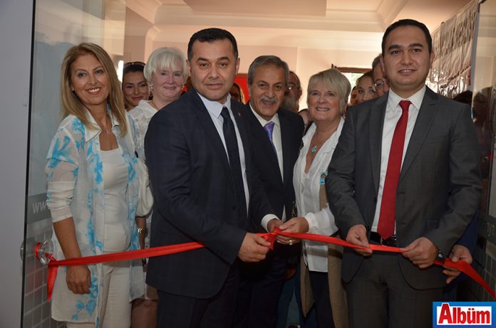 AKM'de dostluk sergisi AKM'de dostluk sergisi