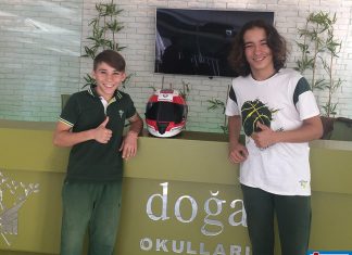 Alanya Doğa Koleji Anadolu Lisesi öğrencileri ikiz kardeşler Deniz ve Can Öncü, Red Bull Moto GP Rookies Cup Asya Yetenek Kupası’nın son ayağı Malezya’da şampiyon oldu.