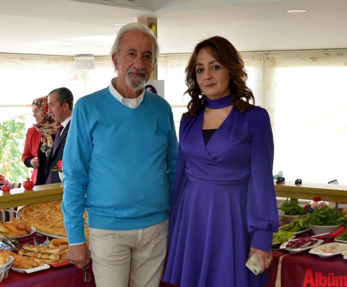 Kestel'de Alanya Alaaddin Keykubat Üniversitesi Rektörlüğü'nün yanında bulunan Nane Limon Kafe & Bistro, 24 Kasım Öğretmenler Günü'ne özel bir davet düzenledi. Kestel'de Alanya Alaaddin Keykubat Üniversitesi Rektörlüğü'nün yanında bulunan Nane Limon Kafe & Bistro, 24 Kasım Öğretmenler Günü'ne özel bir davet düzenledi.