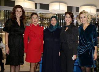 Sun Park'ta renkli parti