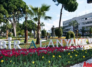 Alanya çiçek açtı