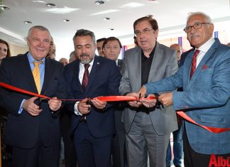 Alanya Serbest Muhasebeci Mali Müşavirler Odası (ALSMO) Derneği’nin konferans salonu düzenlenen kalabalık bir etkinlikle açıldı.