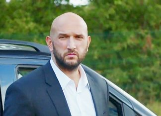 Birçok dizide yer alan genç oyuncu Harun Kandemir kalp krizi geçirerek yaşamını yitirdi.