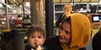 Mürüvvet Guzyaka, doğum günü pastasını minik oğlu Yusufhan ile birlikte kesti.