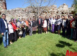 Alanya Belediyesi El Sanatları Atölyesi öğrencileri, Litvanya’nın Silute şehrinden gelen 3 el sanatı ustası ile Kemal Atlı Kültür Evi’nde gerçekleşen organizasyonla kültür alışverişinde bulundu.
