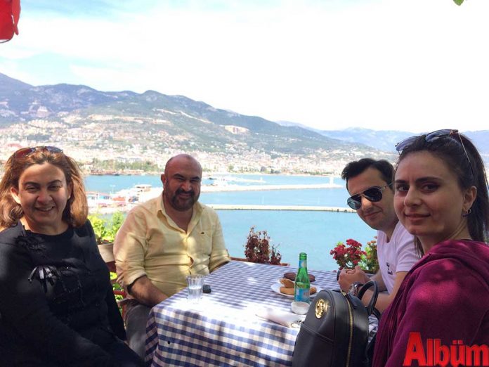 Sema Kozan, Ömer Kozan, Mehmet Ali Mercanoğlu ve Sibel Mercanoğlu Sema Kozan, Ömer Kozan, Mehmet Ali Mercanoğlu ve Sibel Mercanoğlu