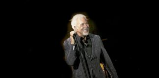 Tom Jones’tan ilginç istek