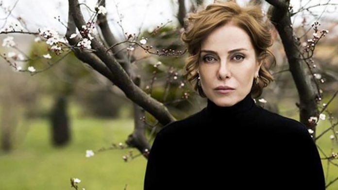 Zuhal Olcay'a Cumhurbaşkanı'na Hakaretten Hapis Cezası Verildi Zuhal Olcay'a Cumhurbaşkanı'na Hakaretten Hapis Cezası Verildi