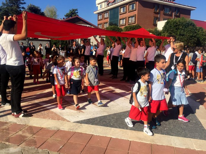 Bahçeşehir Alanya'da eğitim öğretim yılı başladı