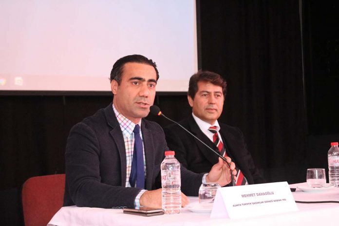 Turizmciler öğrencilere deneyimlerini aktardılar Rıfat Azakoğlu Mesleki ve Teknik Anadolu LisesiTurizm bölümünde okuyan lise öğrencileri konaklama ve seyahat sektörü temsilcileriyle buluştu.
