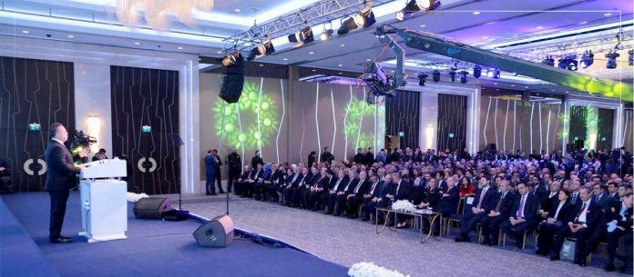 Alanya'da önemli yatırımlara imza atan ve Goldcity ve Gold Island gibi bölgenin tanınan konaklama tesislerinin sahibi olan Aydoğan A.Ş. 2017 yılı en fazla hizmet ihracatı gerçekleştiren firmalar arasında, ülkemize kazandırdığı döviz girdisi ile 154’üncü sıra yer aldı. Alanya'da önemli yatırımlara imza atan ve Goldcity ve Gold Island gibi bölgenin tanınan konaklama tesislerinin sahibi olan Aydoğan A.Ş. 2017 yılı en fazla hizmet ihracatı gerçekleştiren firmalar arasında, ülkemize kazandırdığı döviz girdisi ile 154’üncü sıra yer aldı.