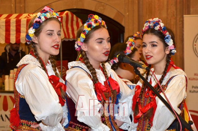 Alanya'da yaşayan Polonyalılar bağımsızlıklarını kutladı