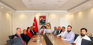 Alanya Turistik İşletmeciler Derneği Yönetim Kurulu üyeleri Alanya Belediye Başkanı Adem Murat Yücel’e ‘Hayırlı olsun’ ziyaretinde bulundu.