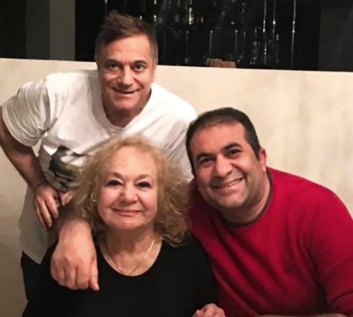 Banyoda düşmesi sonucu hastaneye kaldırılan ve tedavisini gördüğü kaçış sendromuna yeniden yakalanan Mehmet Ali Erbil, aylar sonra ilk kez görüntülendi.