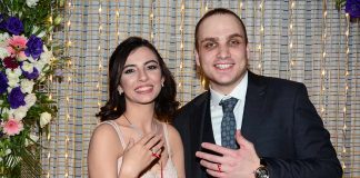 Atila Kerim ve Hatice Yüksel çiftinin bankacı kızları Püren Yüksel ile Hatun ve Bahtiyar Toplu çiftinin bankacı oğulları Okan Toplu evlilik yolunda ilk adımı attılar.