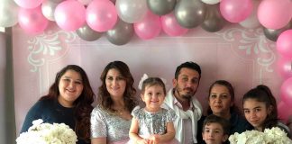 Begüm ve Tamer Arslan çifti, kızları Beren için renkli bir doğum günü partisi düzenlediler