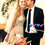 Şovmen Mehmet Ali Erbil'le birlikteliği bir dönem çok konuşulan Sedef Altuntaş, ikinci kez nikah masasına oturdu. Altuntaş'ın 10 haftalık hamile olduğu söyleniyor.