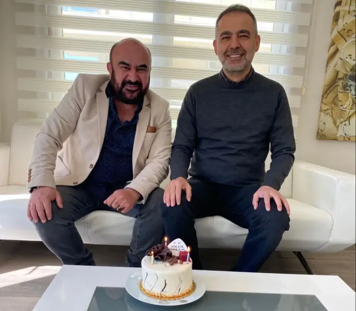 AK Parti MKYK üyesi Kuddusi Müftüoğlu'na doğum günü sürprizi