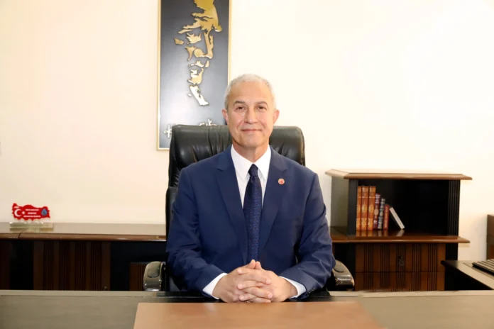 Başkan Osman Tarık Özçelik