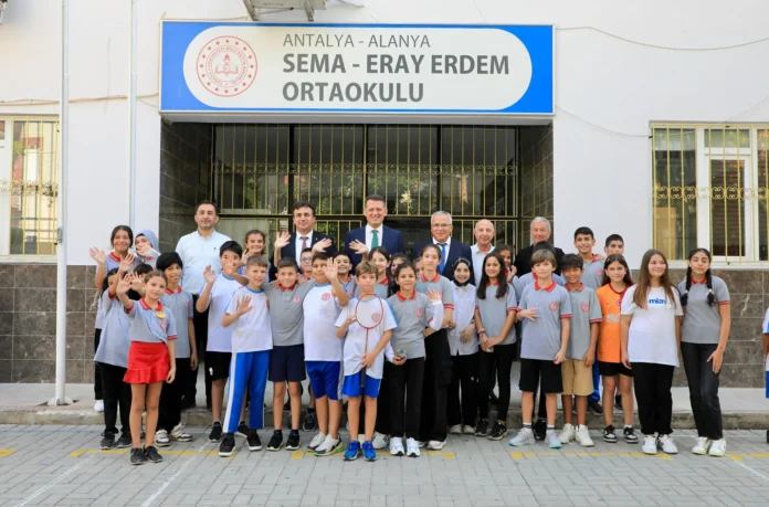 Okullar açıldı
